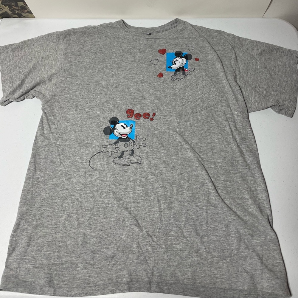 Disney Mickey & Mini T-shirt Sz-XL measurements